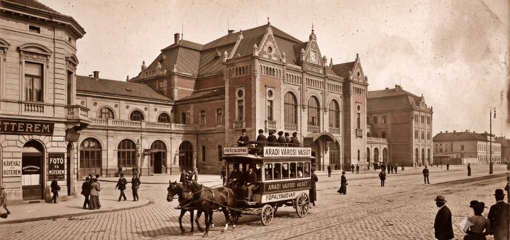 Omnibuz cu cai în fața gării Arad